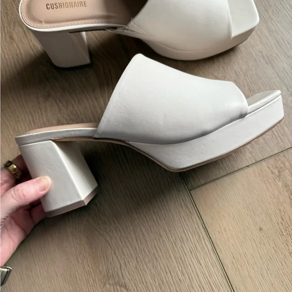 Cushionaire Women's Cream Mules - Picture 2 of 8